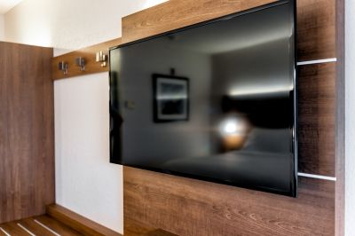 Television Hanging Service in Littleton, CO